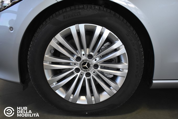 C 200 D S.W. ADVANCED